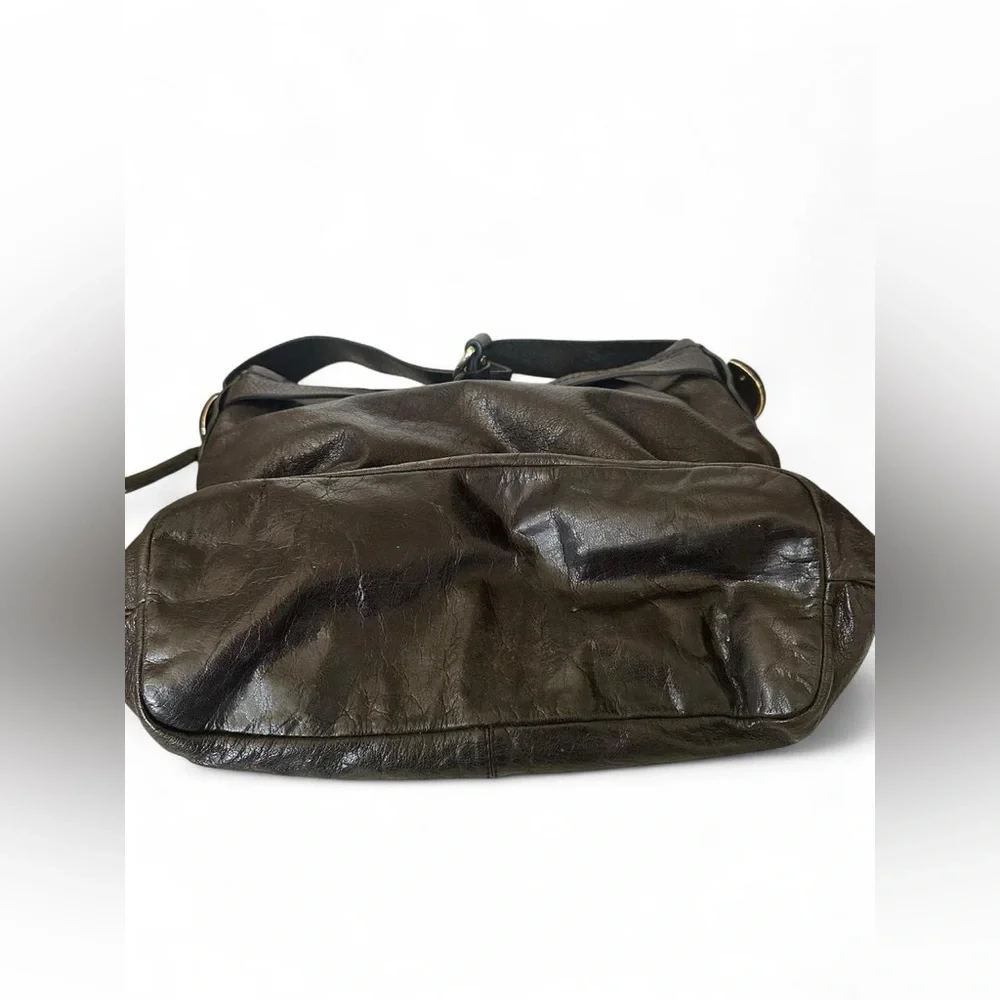COLE HAAN BLACK LEATHER CITY CHIC HOBI BAG WITH Hang TAGS AND GOLD HARDWARE